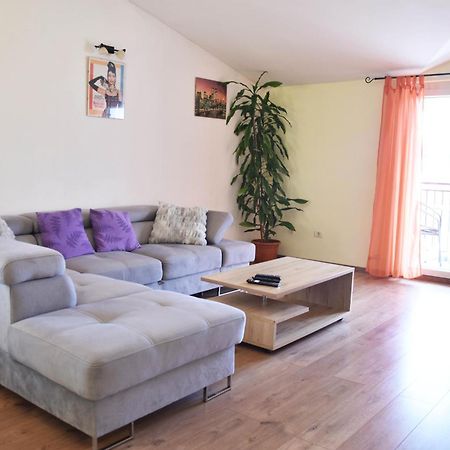 Apartman Branka- Sea View Peroj Eksteriør billede