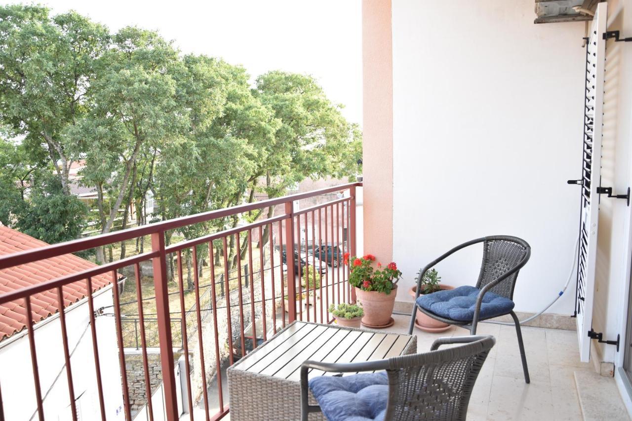 Apartman Branka- Sea View Peroj Eksteriør billede