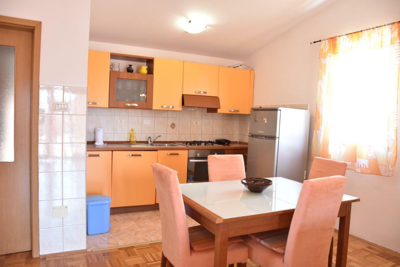 Apartman Branka- Sea View Peroj Eksteriør billede